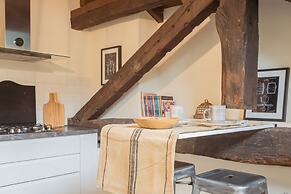 Plinio 10 in Como With 2 Bedrooms and 2 Bathrooms