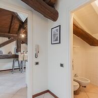 Plinio 10 in Como With 2 Bedrooms and 2 Bathrooms