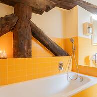 Plinio 10 in Como With 2 Bedrooms and 2 Bathrooms