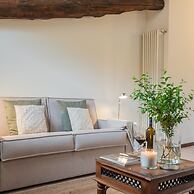 Plinio 10 in Como With 2 Bedrooms and 2 Bathrooms