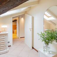 Plinio 10 in Como With 2 Bedrooms and 2 Bathrooms