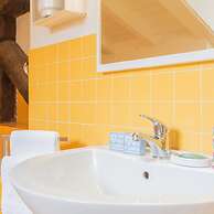 Plinio 10 in Como With 2 Bedrooms and 2 Bathrooms