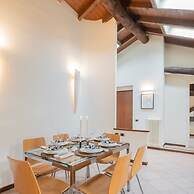 Plinio 10 in Como With 2 Bedrooms and 2 Bathrooms