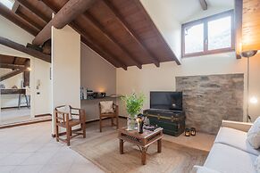 Plinio 10 in Como With 2 Bedrooms and 2 Bathrooms