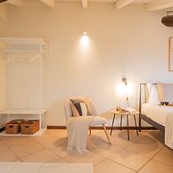 Plinio 10 in Como With 2 Bedrooms and 2 Bathrooms