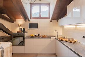 Plinio 10 in Como With 2 Bedrooms and 2 Bathrooms