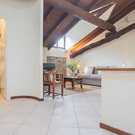 Plinio 10 in Como With 2 Bedrooms and 2 Bathrooms