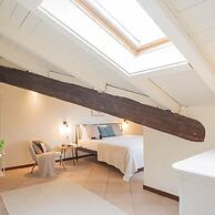 Plinio 10 in Como With 2 Bedrooms and 2 Bathrooms