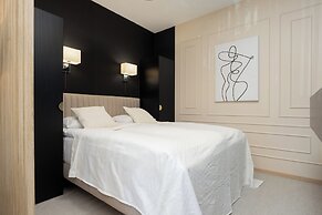 Elegant Studio for 2 by Renters