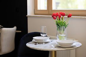 Elegant Studio for 2 by Renters