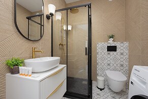 Elegant Studio for 2 by Renters