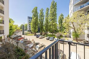 Elegant Studio for 2 by Renters