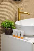 Elegant Studio for 2 by Renters