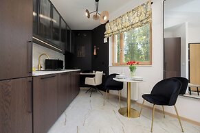 Elegant Studio for 2 by Renters