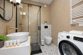 Elegant Studio for 2 by Renters