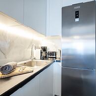 Luxury Beachfront 2-bedroom Stay in Voula