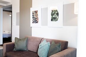 Luxury Beachfront 2-bedroom Stay in Voula