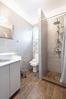 Luxury Beachfront 2-bedroom Stay in Voula