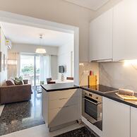 Luxury Beachfront 2-bedroom Stay in Voula