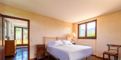 Villetta Camelia With Garden by Wonderful Italy