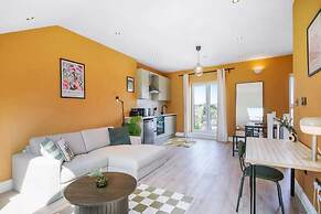 The Balham Flat - Lovely Studio Type Flat