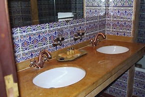 Assaha Hotel