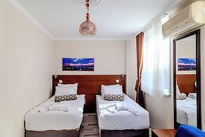 City Hall Apart Hotel