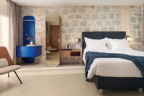 Central Heritage Hotel