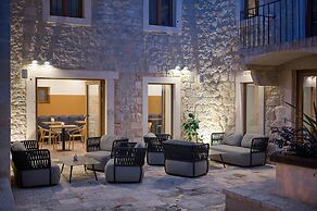 Central Heritage Hotel