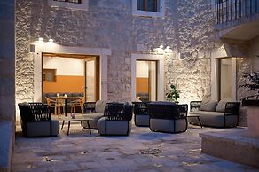 Central Heritage Hotel