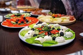 Central Heritage Hotel