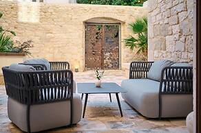 Central Heritage Hotel