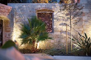 Central Heritage Hotel