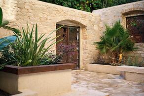 Central Heritage Hotel