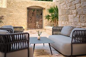 Central Heritage Hotel