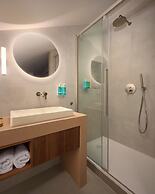 Central Heritage Hotel