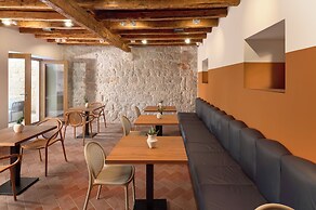 Central Heritage Hotel