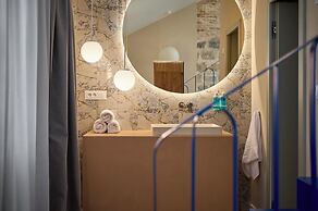 Central Heritage Hotel