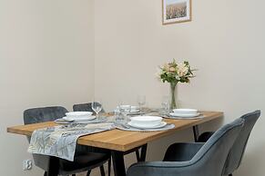 Large Family Poznan Apartment by Renters