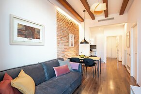 Aspasios Market Balconies