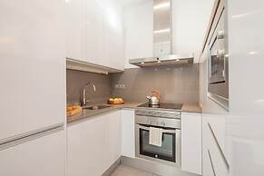 Aspasios Market Balconies