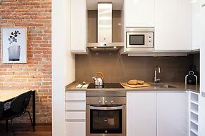 Aspasios Market Balconies