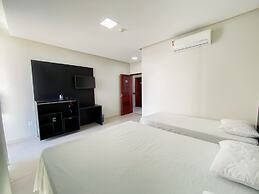 HOTEL QUATRO CORAÇÕES
