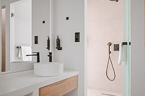 Plānis Str Urban Suites by Semavi