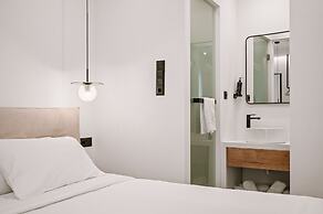 Plānis Str Urban Suites by Semavi