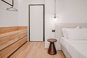 Plānis Str Urban Suites by Semavi