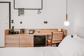 Plānis Str Urban Suites by Semavi