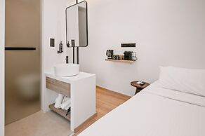 Plānis Str Urban Suites by Semavi