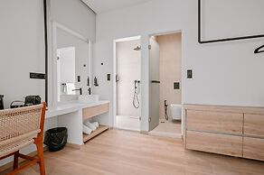 Plānis Str Urban Suites by Semavi