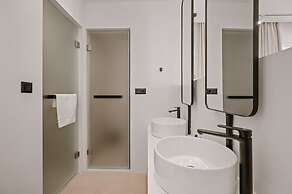 Plānis Str Urban Suites by Semavi